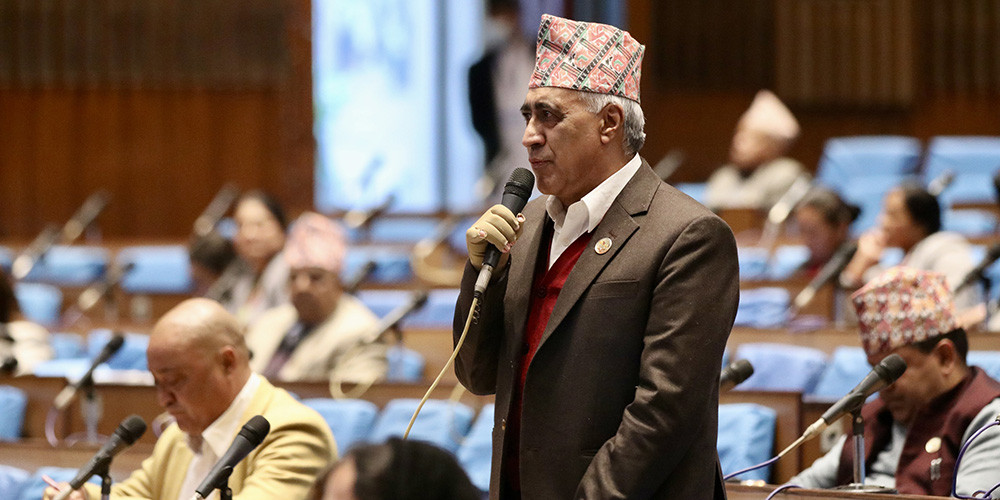'युवाहरू विदेश पलायन भएर मुलुक बन्दैन'