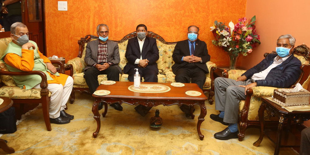 तीन दलबीच सत्ता समीकरणबारे छलफल