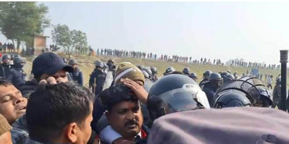 प्रहरीको लाठी प्रहारबाट मधेश प्रदेशका शिक्षामन्त्री र ३ सांसद घाइते