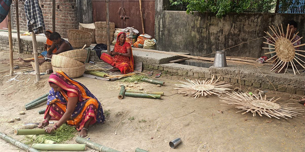 प्लाष्टिकका सामग्रीले पुर्ख्यौली पेशा संकटमा