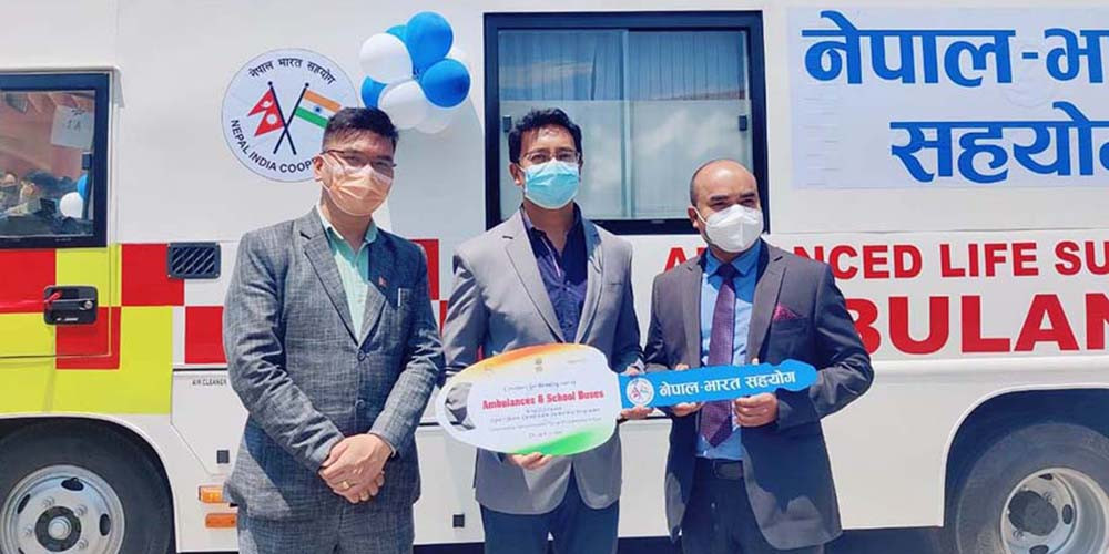 आईएमई मोटर्सद्वारा भारतीय दूतावासलाई दुई थान एम्बुलेन्स हस्तान्तरण