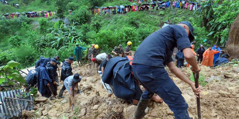 बाढी, पहिरो लगायतका विपद्‍मा परेर ८३ जनाको मृत्यु, पाँच जना बेपत्ता