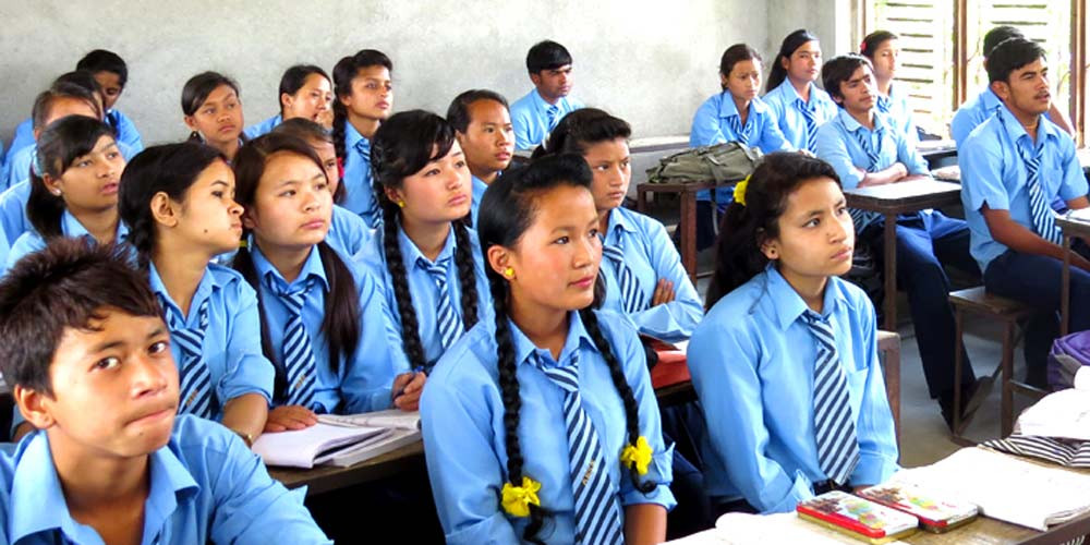 वैधानिक लुटको चक्रव्यूह