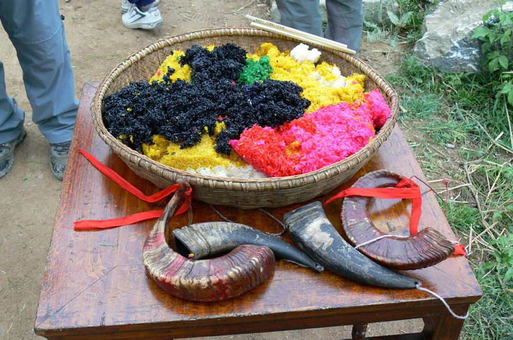 प्रेम व्यक्त गर्ने विचित्र शैली