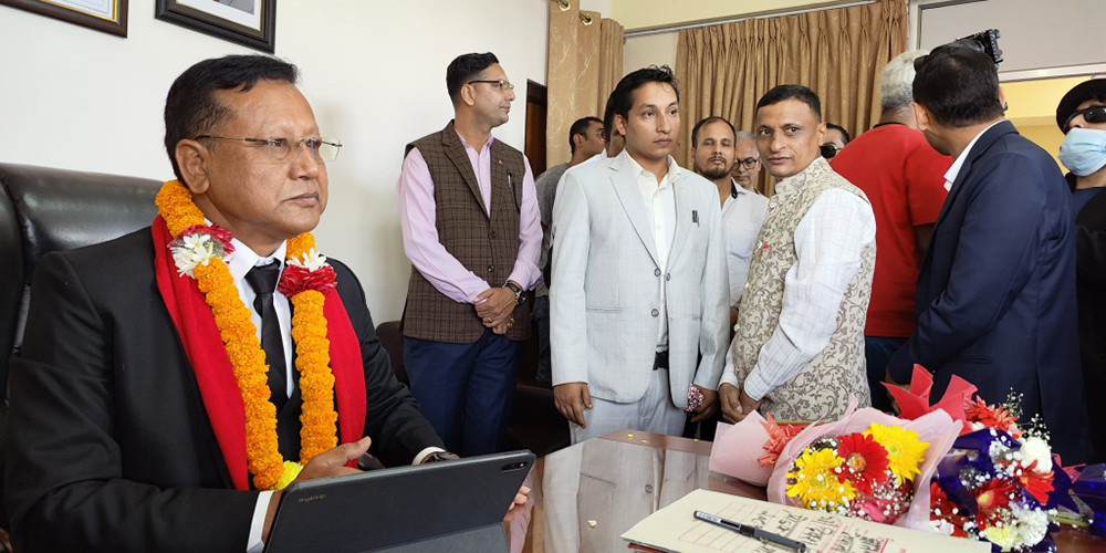 चलचित्र विकास बोर्डका अध्यक्ष दिनेश डिसीले गरे पदभार ग्रहण
