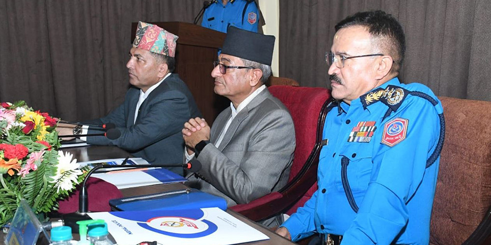 प्रहरी ऐन संशोधनको प्रस्ताव एक महिनाभित्र संसद्‌मा पुर्‍याउँछु : गृहमन्त्री लेखक 