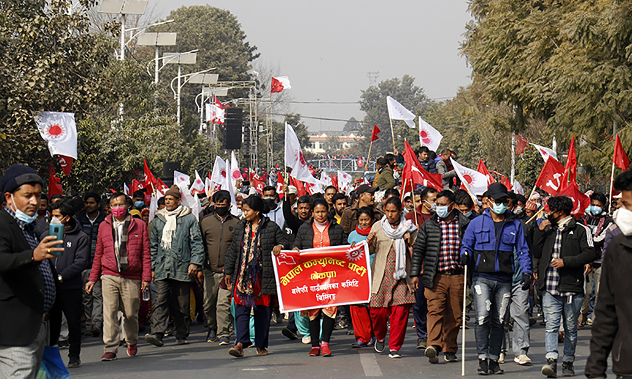 दाहाल र नेपालद्वारा जन प्रदर्शनमा सहभागी हुन आग्रह