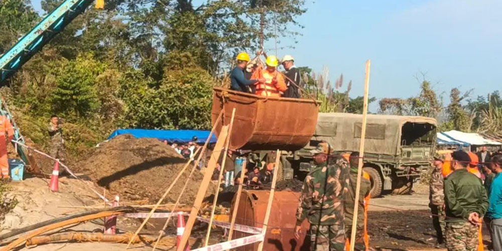असमको कोइला खानीमा एक नेपालीसहित ९ मजदुर फसे