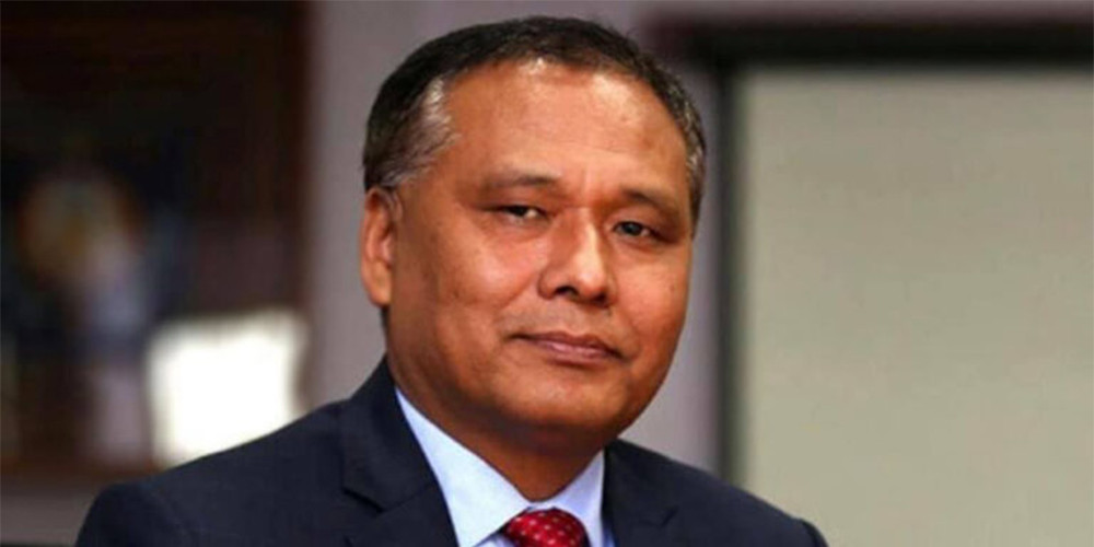 कुलमान घिसिङले आज पत्रकार सम्मेलन गर्दै