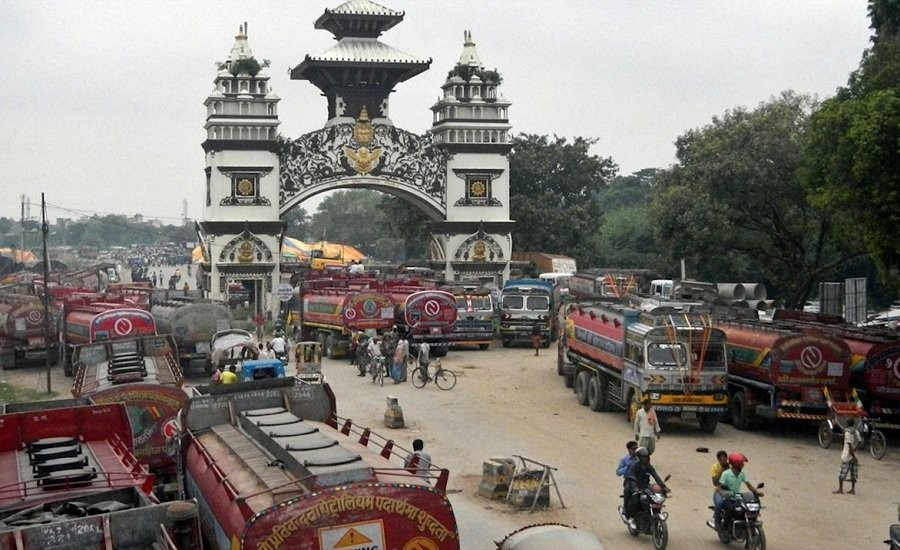 वीरगञ्ज नाकाबाट छ महिनामा रु ४८ अर्बको डिजेल भित्रियो 