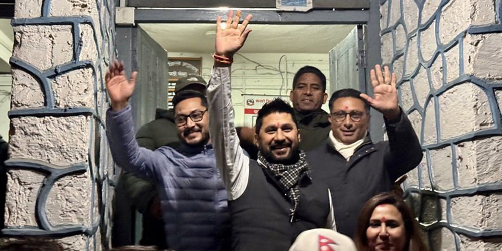 रास्वपा सभापति लामिछाने आज काठमाडौं अदालतमा उपस्थित हुँदै 