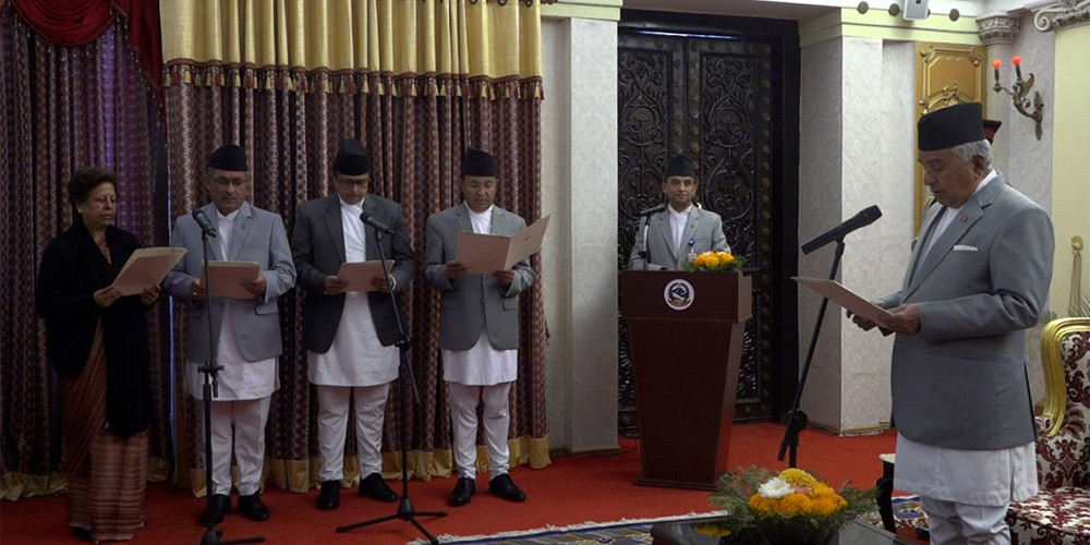 चार देशका राजदूतले लिए शपथ