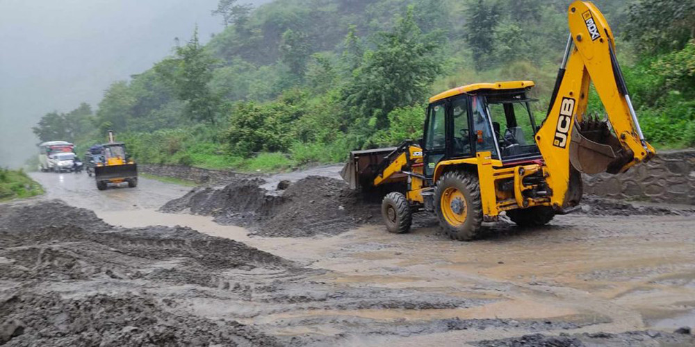 मुस्ताङ प्रवेश गर्ने हवाइ र सडकको सबै नाका बन्द