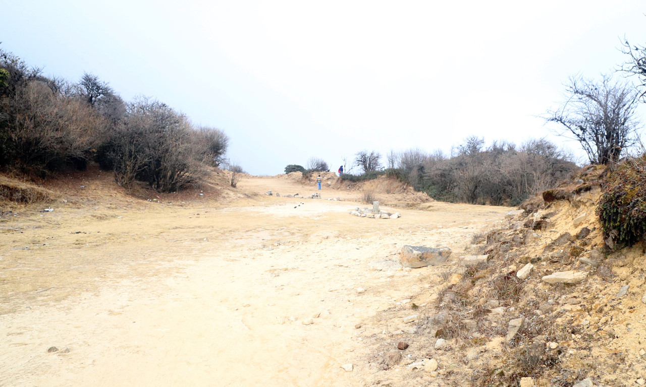 सडकले नेपालसँग जोडियो भारतको सिक्किम