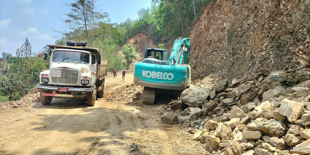 मदन भण्डारी राजमार्ग दैनिक १२ घण्टा बन्द हुने