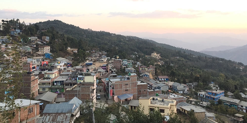 बसाइँसराइले खाली तेह्रथुम, गाउँ आउनेलाई अनुदान