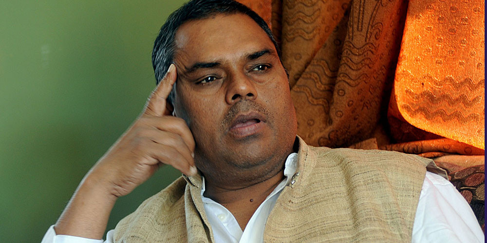 उपप्रधानमन्त्री यादवद्वारा राजीनामा 