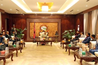 प्रधानमन्त्री कार्कीसँग रास्वपा सभापति लामिछानेको भेट
