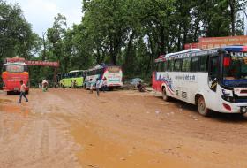 दाउन्ने–दुम्कीवास सडकको वैकल्पिक मार्ग पनि अवरुद्ध