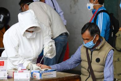 भारतसहित सुदूरपश्चिममा कोभिड देखिएपछि झापाका सीमानाकामा कडाइ