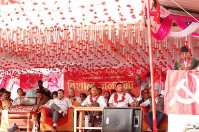 हाम्रो ध्यान सरकार ढलाउने तिर छैन : अध्यक्ष दाहाल
