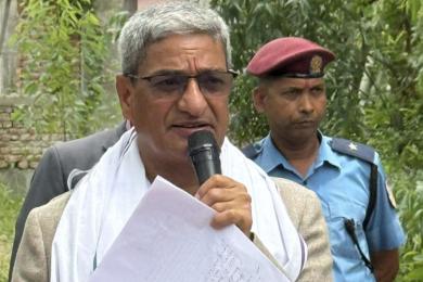 गलत काम भएको दिन राजनीतिमा देखा पर्दिनँ गृहमन्त्री : लेखक