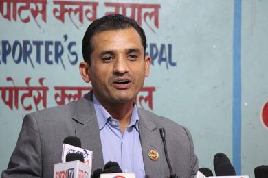 मल वितरणमा ‘कोटा प्रणाली’ व्यवहारिक भएन: सांसद सापकोटा