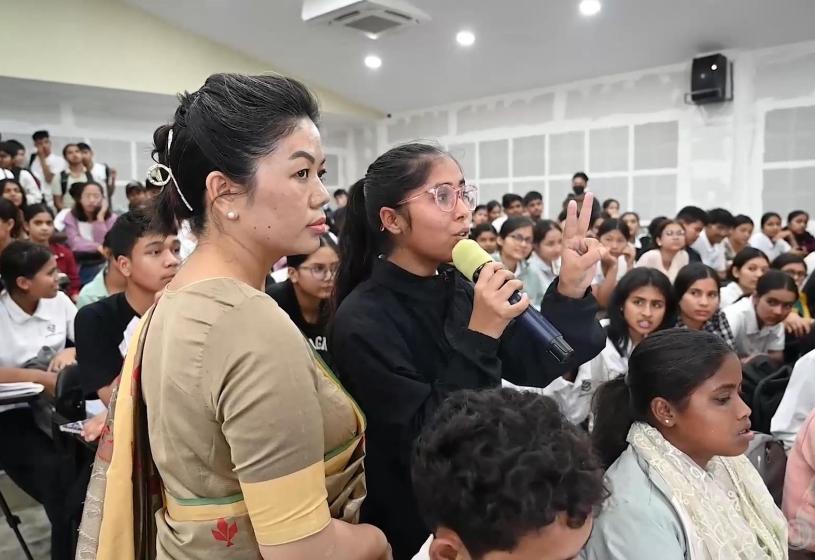 ‘हेल्लो गृष्मा, तिम्रो एसइई कस्तो हुँदैछ ?’