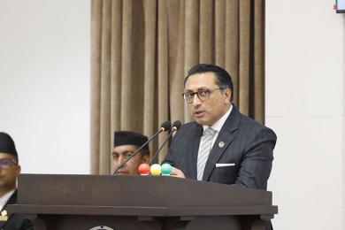 राष्ट्रिय गौरवका आयोजना समयमा सम्पन्न गर्न उच्च प्राथमिकता दिइएको छः अर्थमन्त्री वाग्ले
