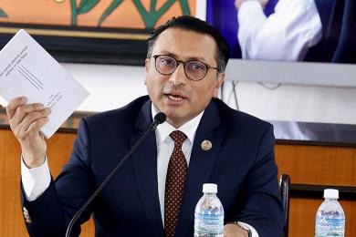 सुशासनको एजेण्डा बोकेको सरकारले दुई महिनामै धोका दिँदैनः अर्थमन्त्री डा वाग्ले
