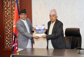 राष्ट्रपतिसमक्ष निर्वाचन आयोगको वार्षिक प्रतिवेदन पेश