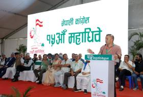 ढुङ्गे युगको राजनीति गरेर आधुनिक परिवर्तनको सपना ?