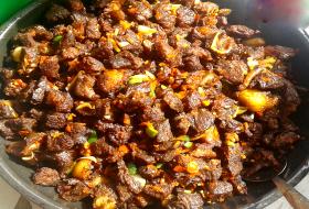 दसैँमा मासु स्वस्थ तरिकाले पकाएर खान चिकित्सकको सुझाव