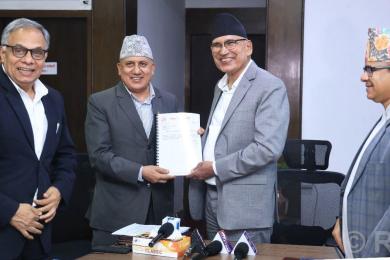 आयोजनाको पुनःप्राथमिकीकरण गरी खर्च गर्नसक्नेलाई मात्र बजेट विनियोजन गर्न सुझाव