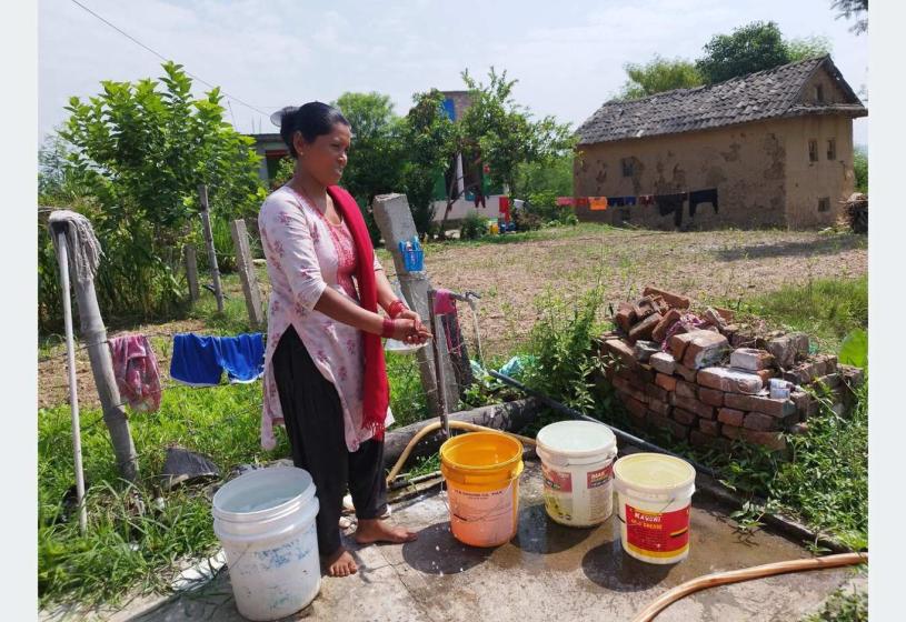 घरघरमा पानीका धारा पुर्‍याउँदै स्थानीय सरकार