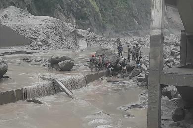 रसुवा बाढीमा बेपत्ताको खोजीकार्य जारी