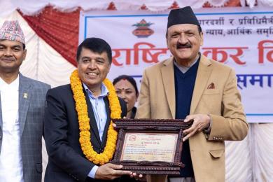 ग्लोबल आइएमई बन्यो सबैभन्दा धेरै कर तिर्ने बैंक