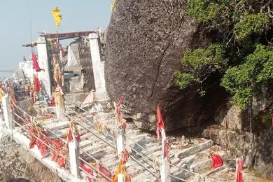 पर्यटकको पर्खाइमा डोटीको बडीकेदारधाम