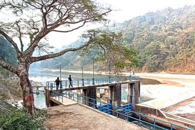 धार्मिक तथा पर्यटकीय क्षेत्र दोमुखामा पर्यटकको लर्को