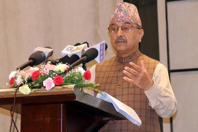 प्रधानसेनापतिका विषयमा झुठो सूचनामा आधारित समाचार प्रकाशित भयो : उपप्रधानमन्त्री खड्का