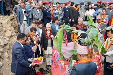 आइएमई समूहको लगानीमा कैलालीको चिसापानीमा जालपादेवी केवलकार निर्माण हुने, परराष्ट्र मन्त्री राणाले गरिन् शिलान्यास 