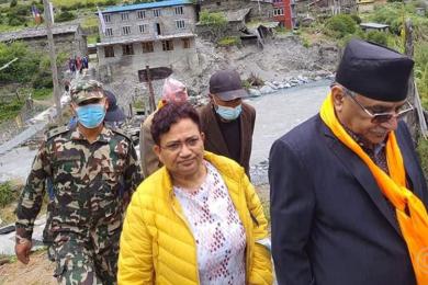 पूर्वप्रधानमन्त्री प्रचण्ड र उर्जामन्त्री भुसालसहितको टोली मनाङमा