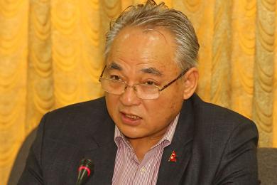 माओवादी केन्द्रले बादलसहित मन्त्रीहरुलाई मन्त्रिपरिषदबाट फिर्ता बोलायो