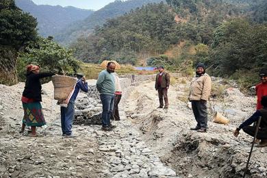 पाल्पाको रामपुरमा धमाधम सडक स्तरोन्नति हुँदै