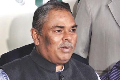 पार्टी फुटले सरकारलाई कुनै असर गर्दैनः उपप्रधानमन्त्री  यादव