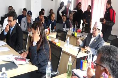 मन्त्री उपस्थितिको माग उठेपछि संसदीय समितिको बैठक स्थगित