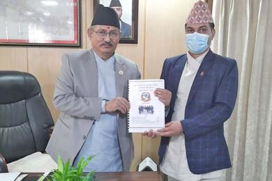लिमी लाप्चादेखि हिल्सासम्मको सीमासम्बन्धी अध्ययन गर्न गठित समितिले बुझायो प्रतिवेदन