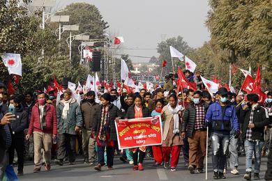 दाहाल र नेपालद्वारा जन प्रदर्शनमा सहभागी हुन आग्रह