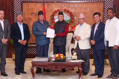 विपक्षीको ज्ञापनपत्रमा ओलीले दिए यस्तो जवाफ