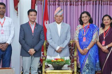 संवैधानिक संस्थाहरूको गरिमा बचाउन राष्ट्रपतिलाई विवेकशील साझा आग्रह 